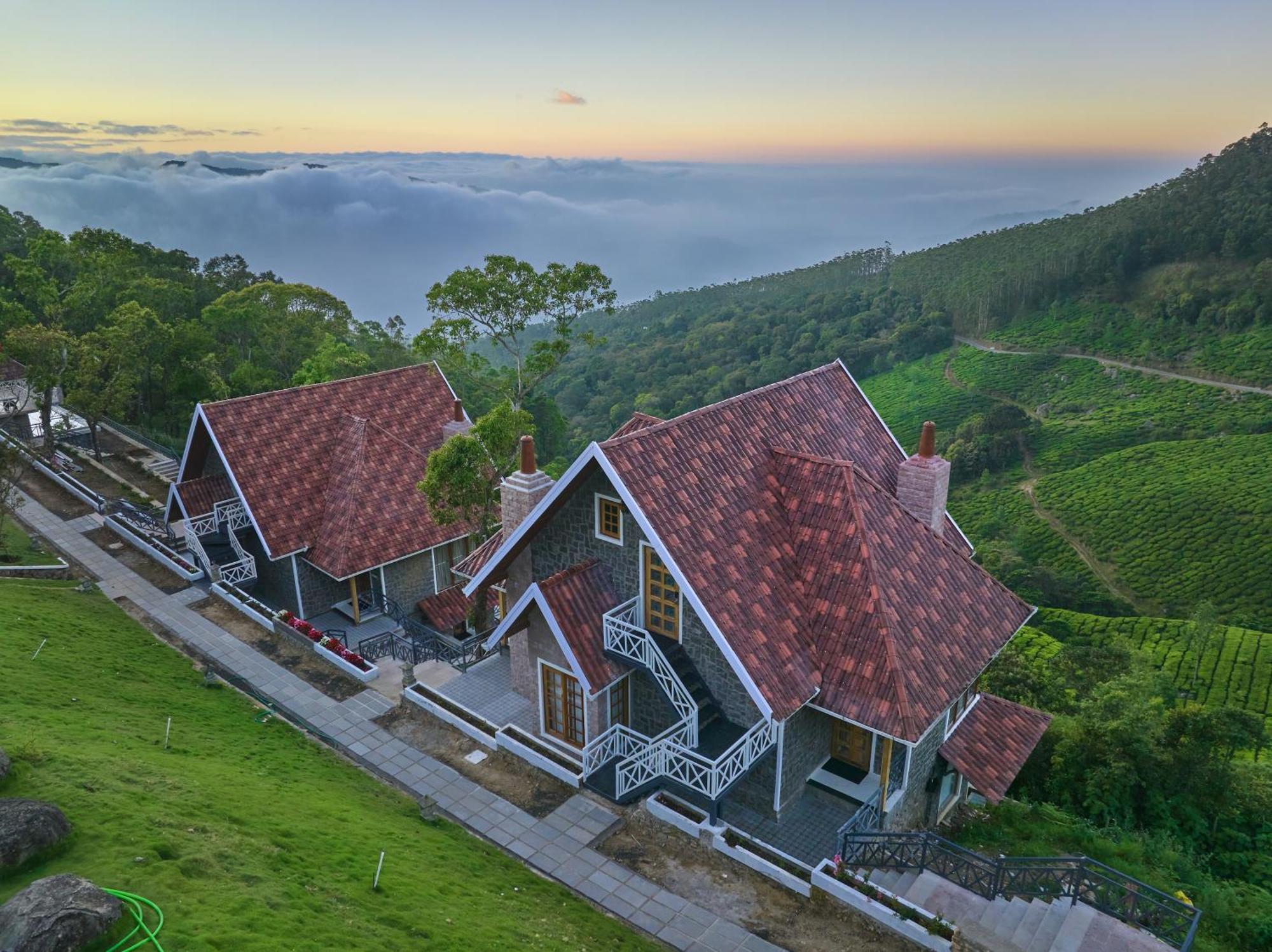 Отель The Planet Munnar Suryanelli Экстерьер фото
